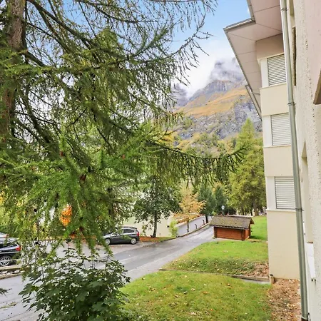 Chaleureux Avec Vue Sur Les Montagnes